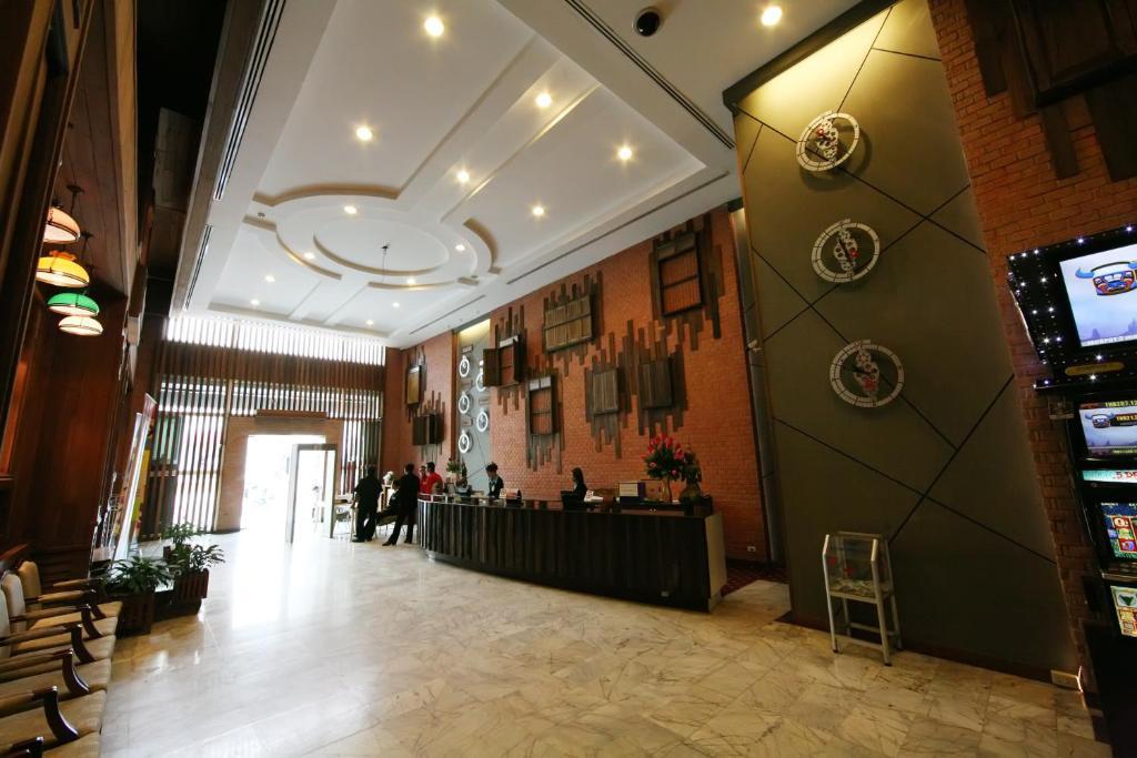 Grand Diamond City Hotel & Casino Poipet Buitenkant foto