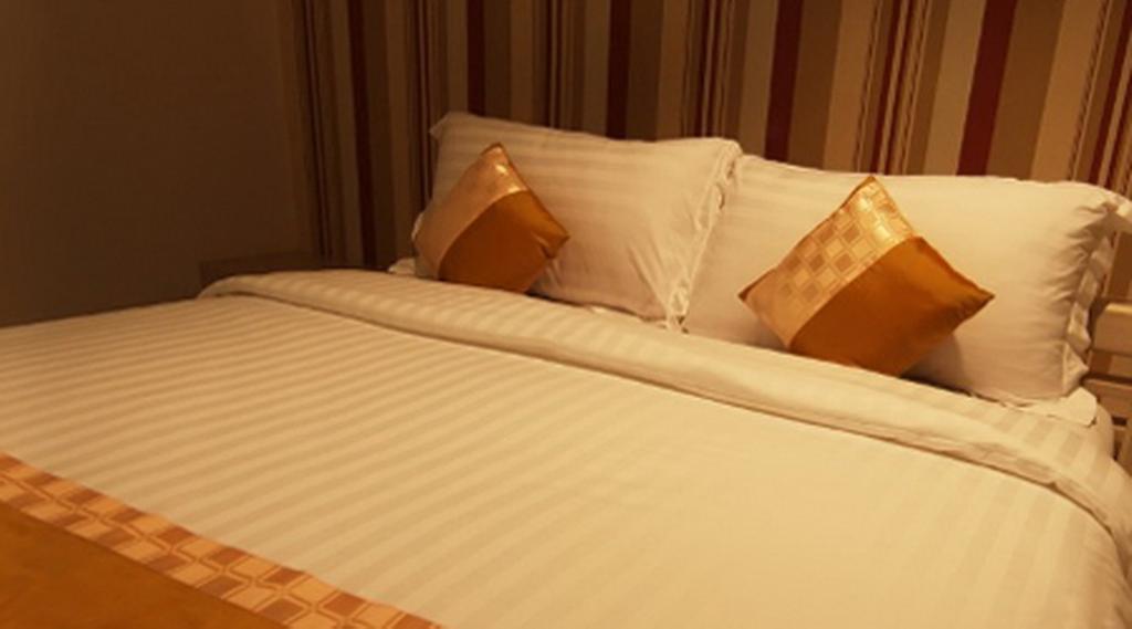 Grand Diamond City Hotel & Casino Poipet Buitenkant foto