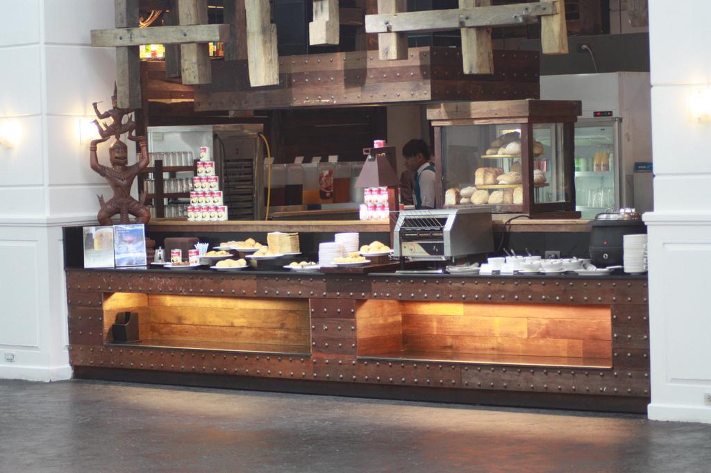 Grand Diamond City Hotel & Casino Poipet Buitenkant foto