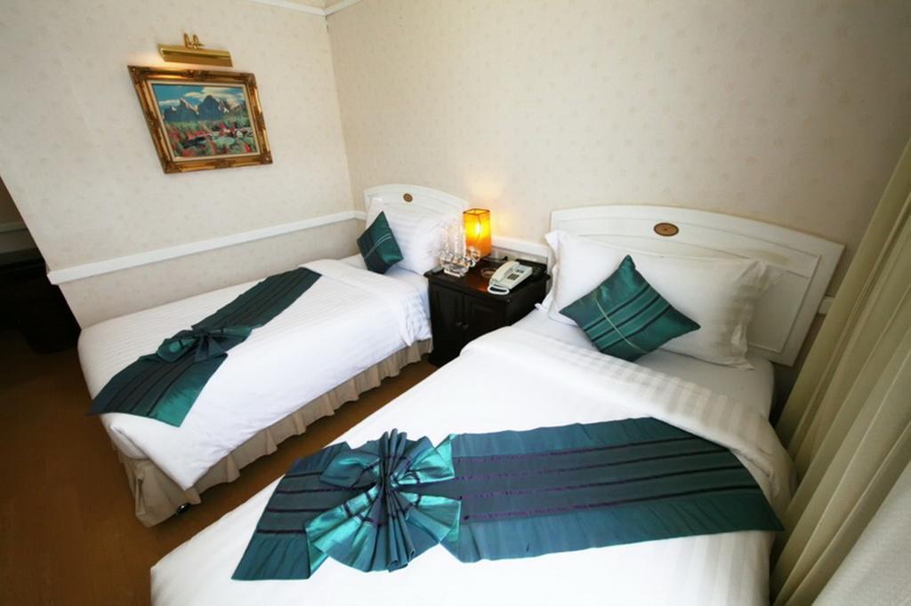 Grand Diamond City Hotel & Casino Poipet Buitenkant foto