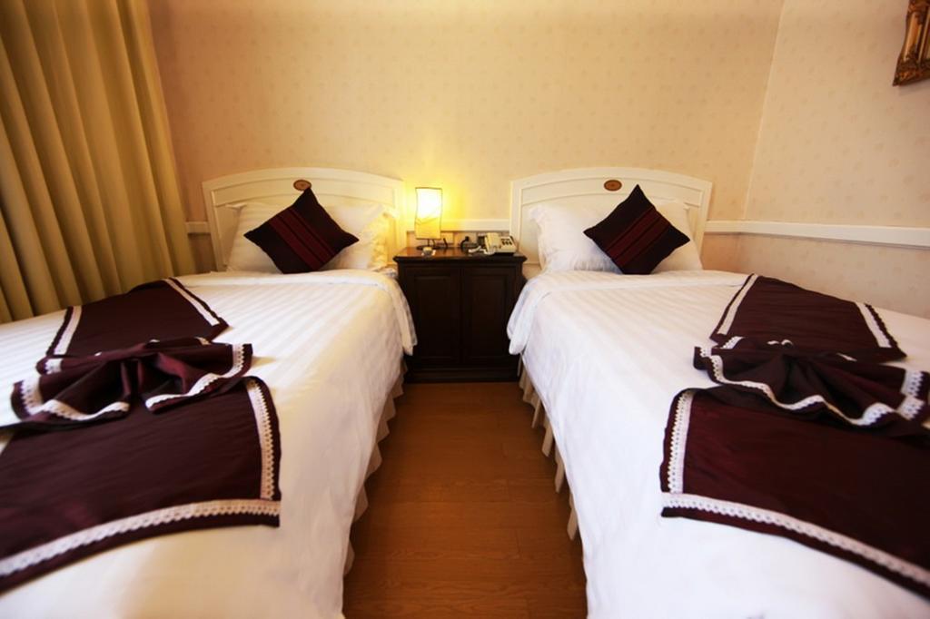 Grand Diamond City Hotel & Casino Poipet Buitenkant foto