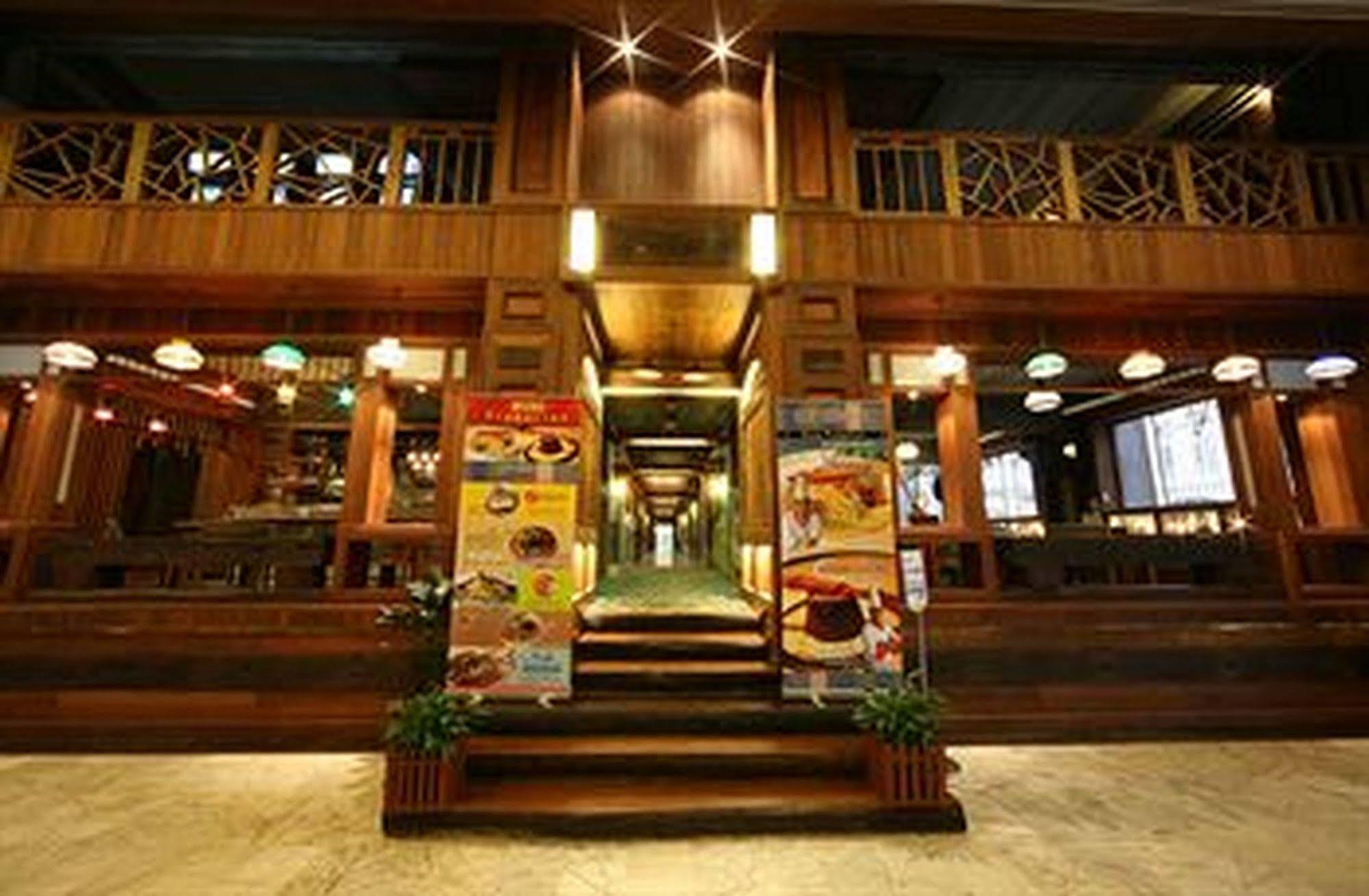 Grand Diamond City Hotel & Casino Poipet Buitenkant foto