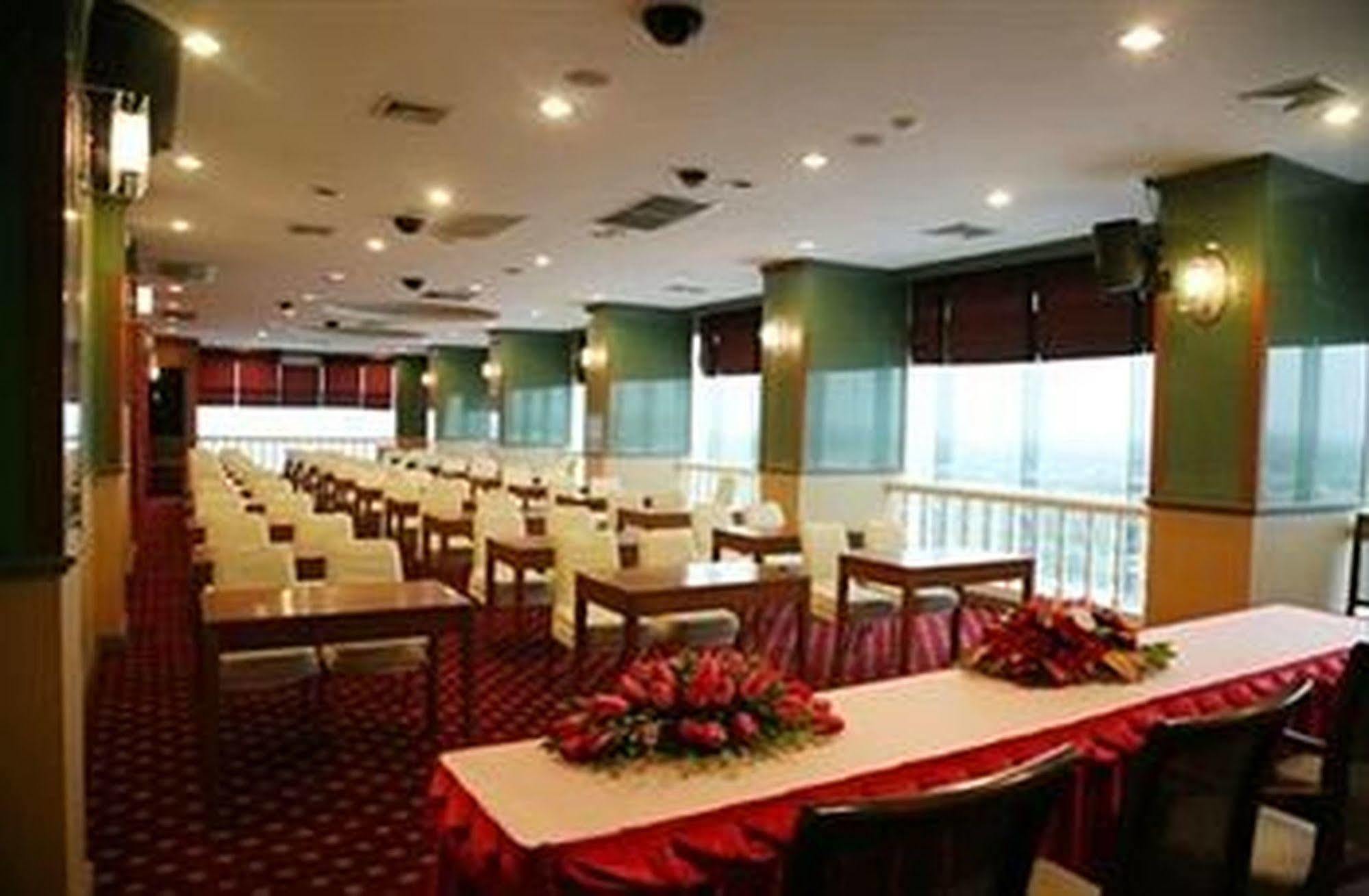 Grand Diamond City Hotel & Casino Poipet Buitenkant foto